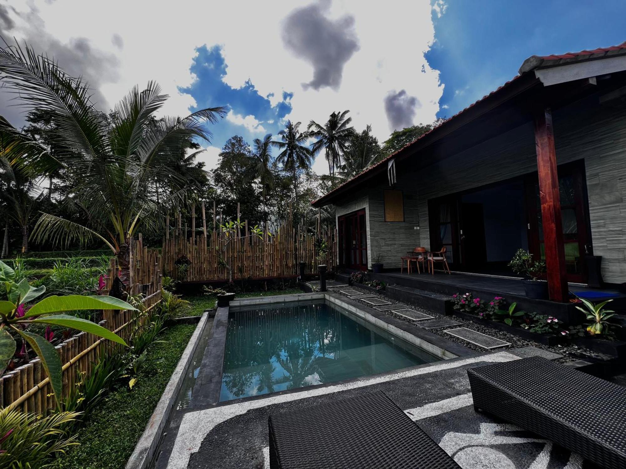 Ume Dukuh Home Sidemen Sidemen  Exterior photo