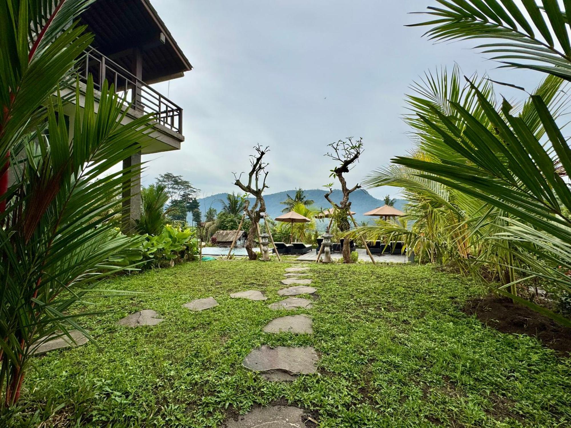 Ume Dukuh Home Sidemen Sidemen  Exterior photo